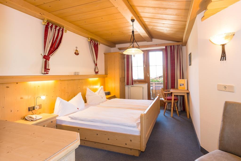 Hotel Landhaus Marchfeld Оберау Екстер'єр фото